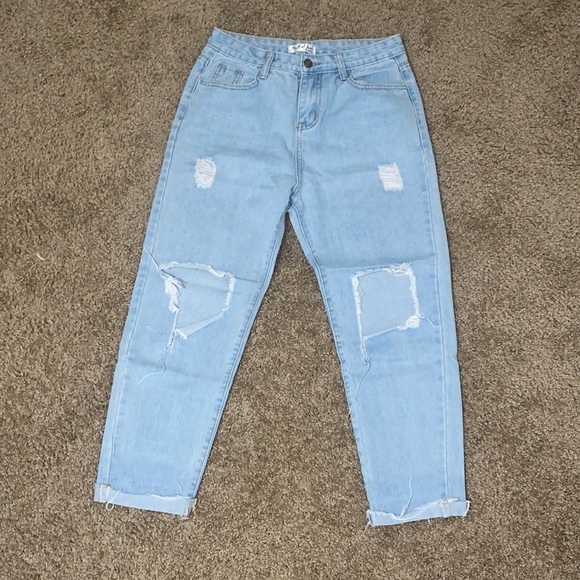 Ripped Mom style jeans - Picture 1 of 4